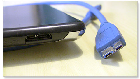 Dettaglio della porta e del connettore USB 3.0