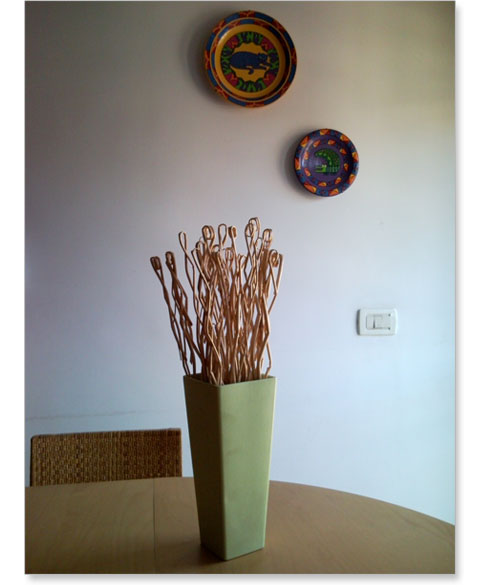 Vaso ornamentale: ecco come riutilizzare un vecchio cesto di vimini